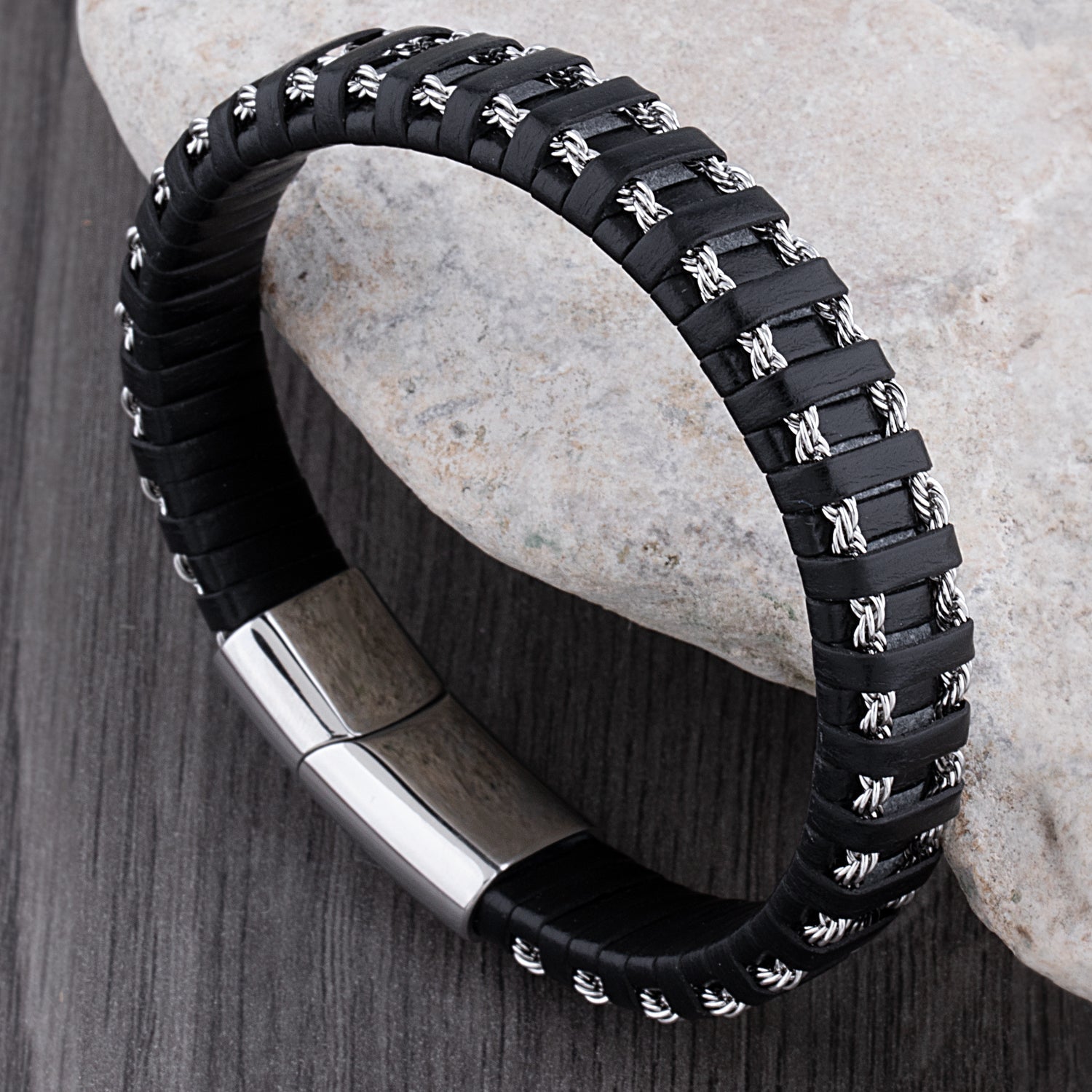 IVAN - Solid leather bracelet with stainless steel clasp - Harisson Fashion