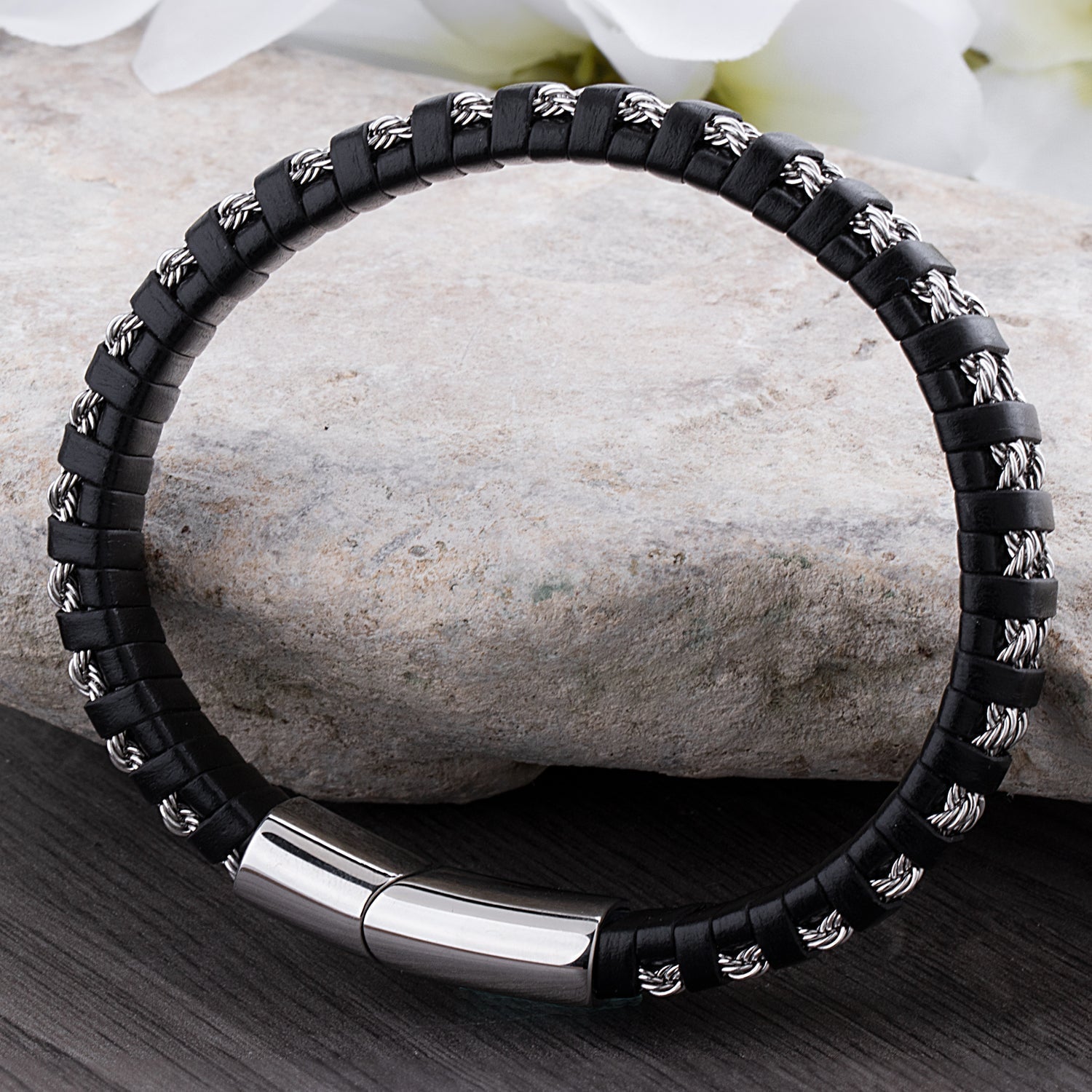 IVAN - Solid leather bracelet with stainless steel clasp - Harisson Fashion